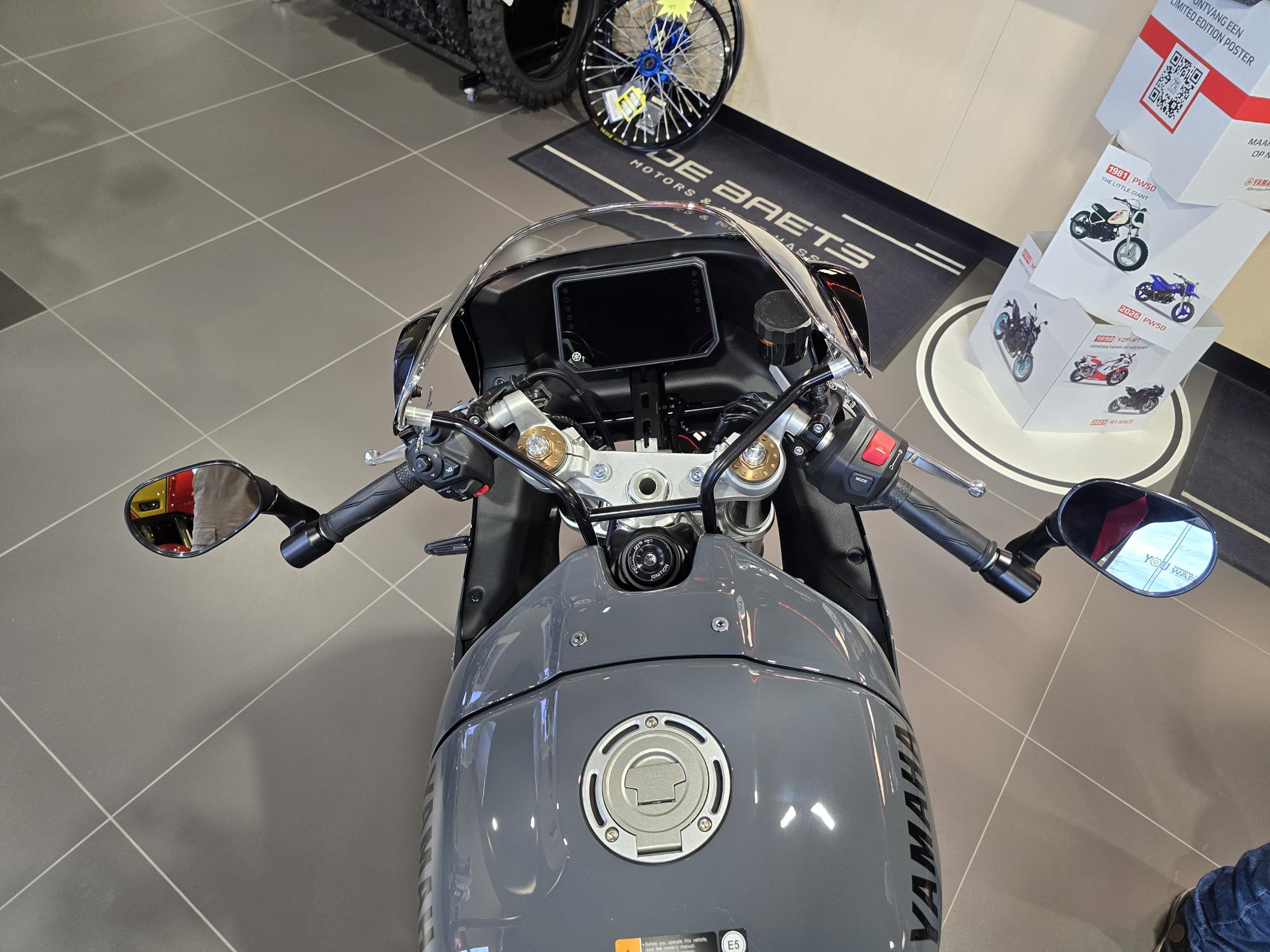 Yamaha XSR900GP Power Grey Yamaha XSR900GP Power Grey - Image 2