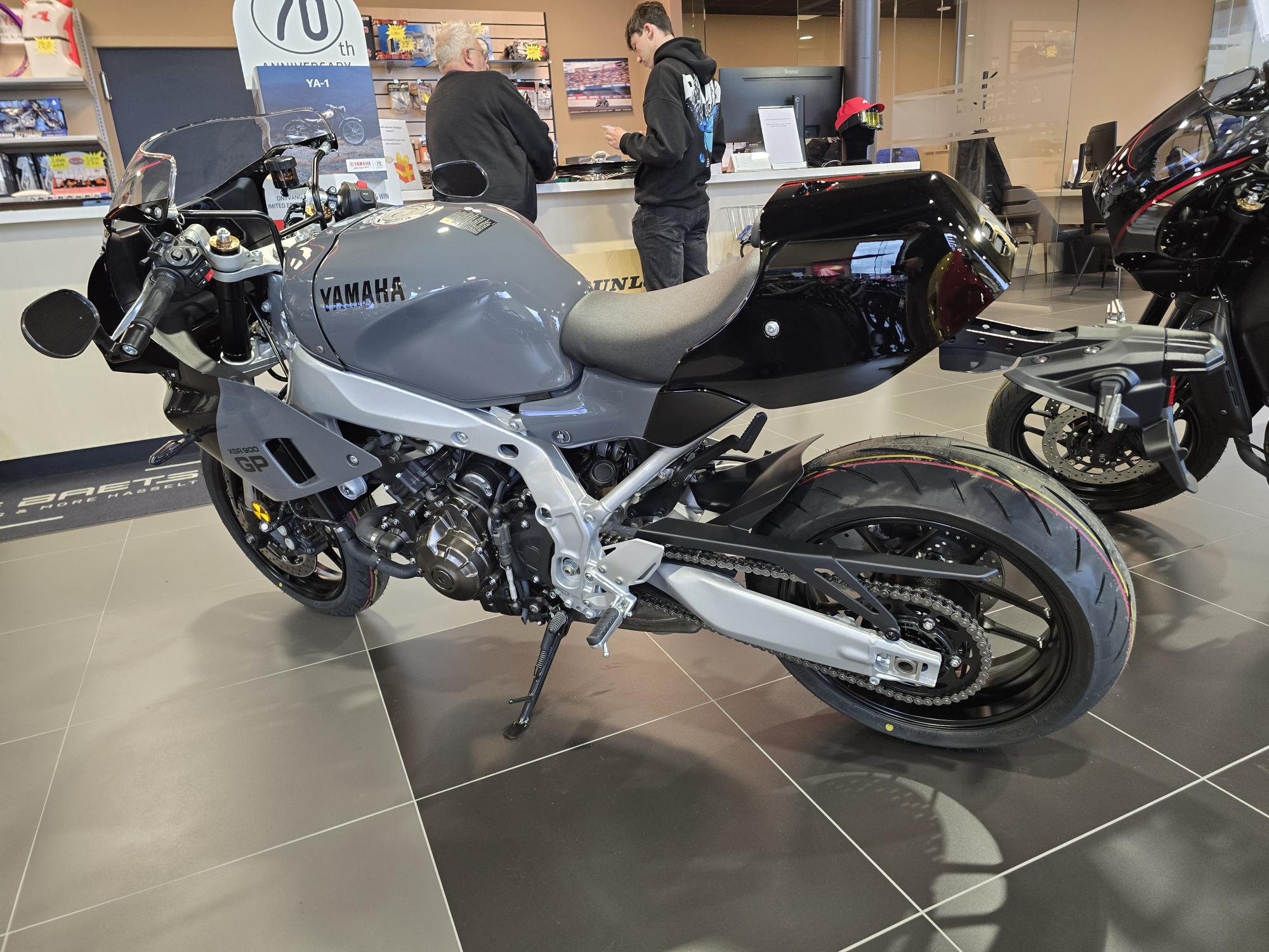 Yamaha XSR900GP Power Grey Yamaha XSR900GP Power Grey - Image 6